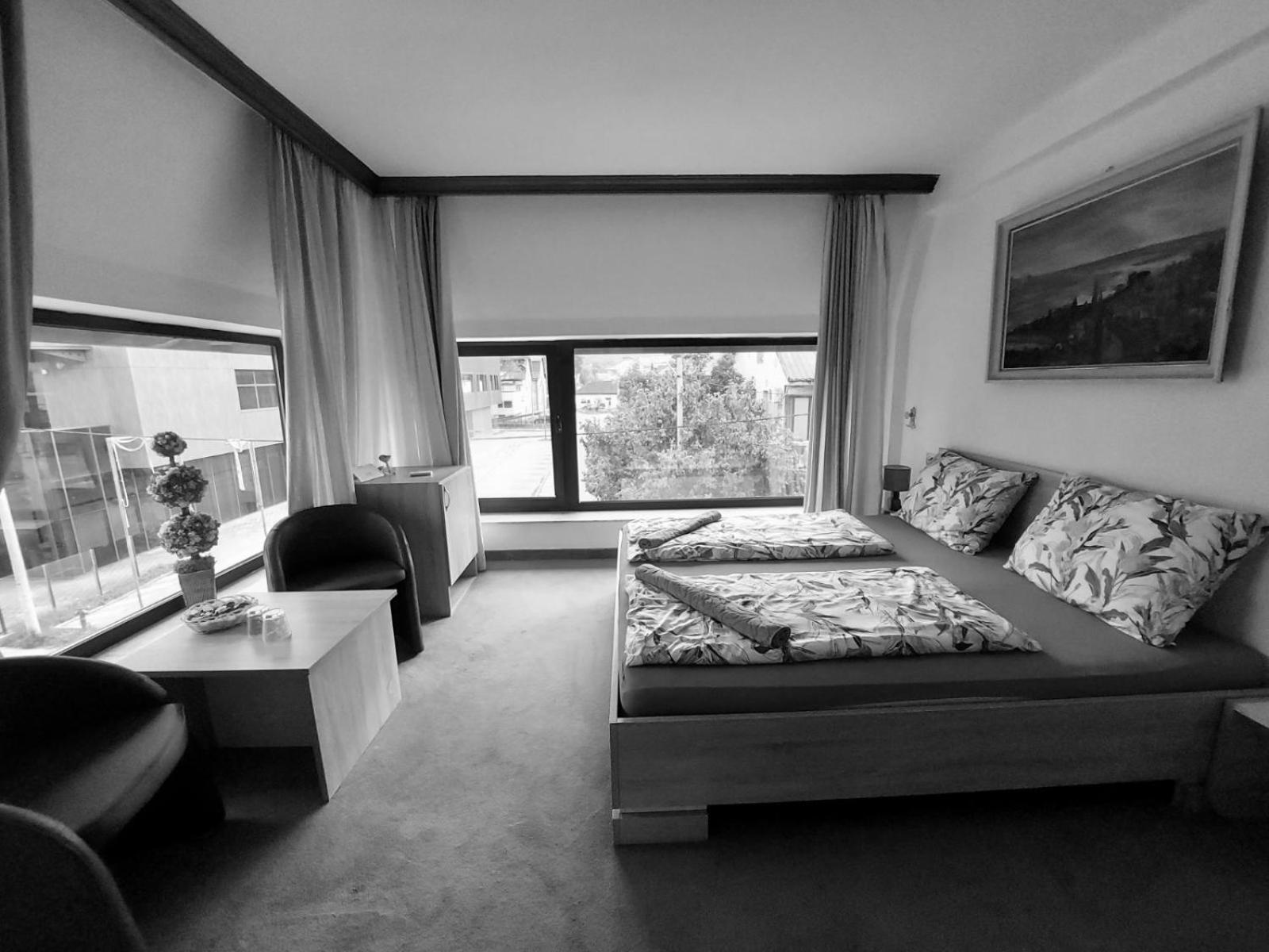 Irish Hotel Bihać Extérieur photo